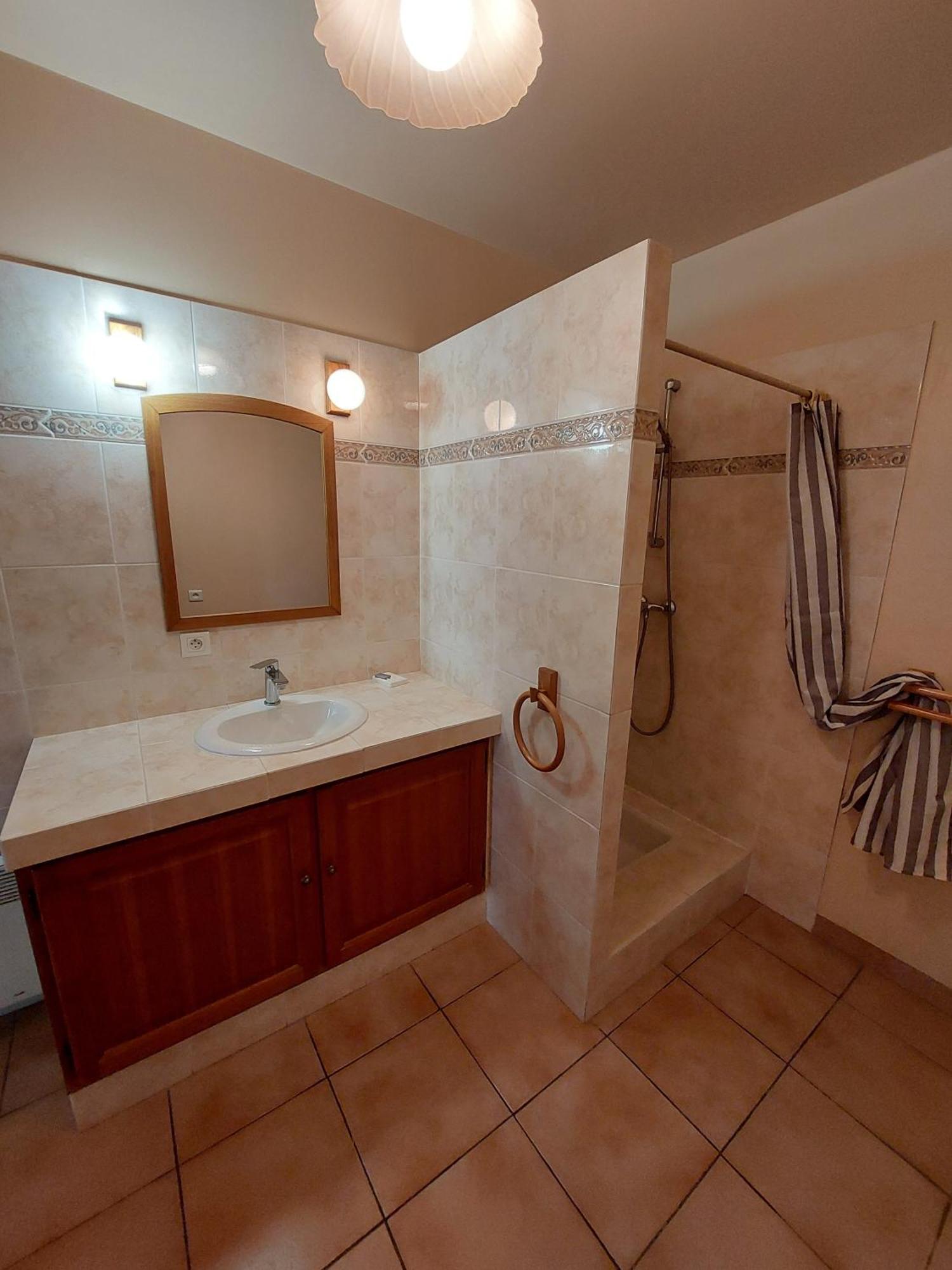 Appartement Mas Fontclaire - Sommières Extérieur photo