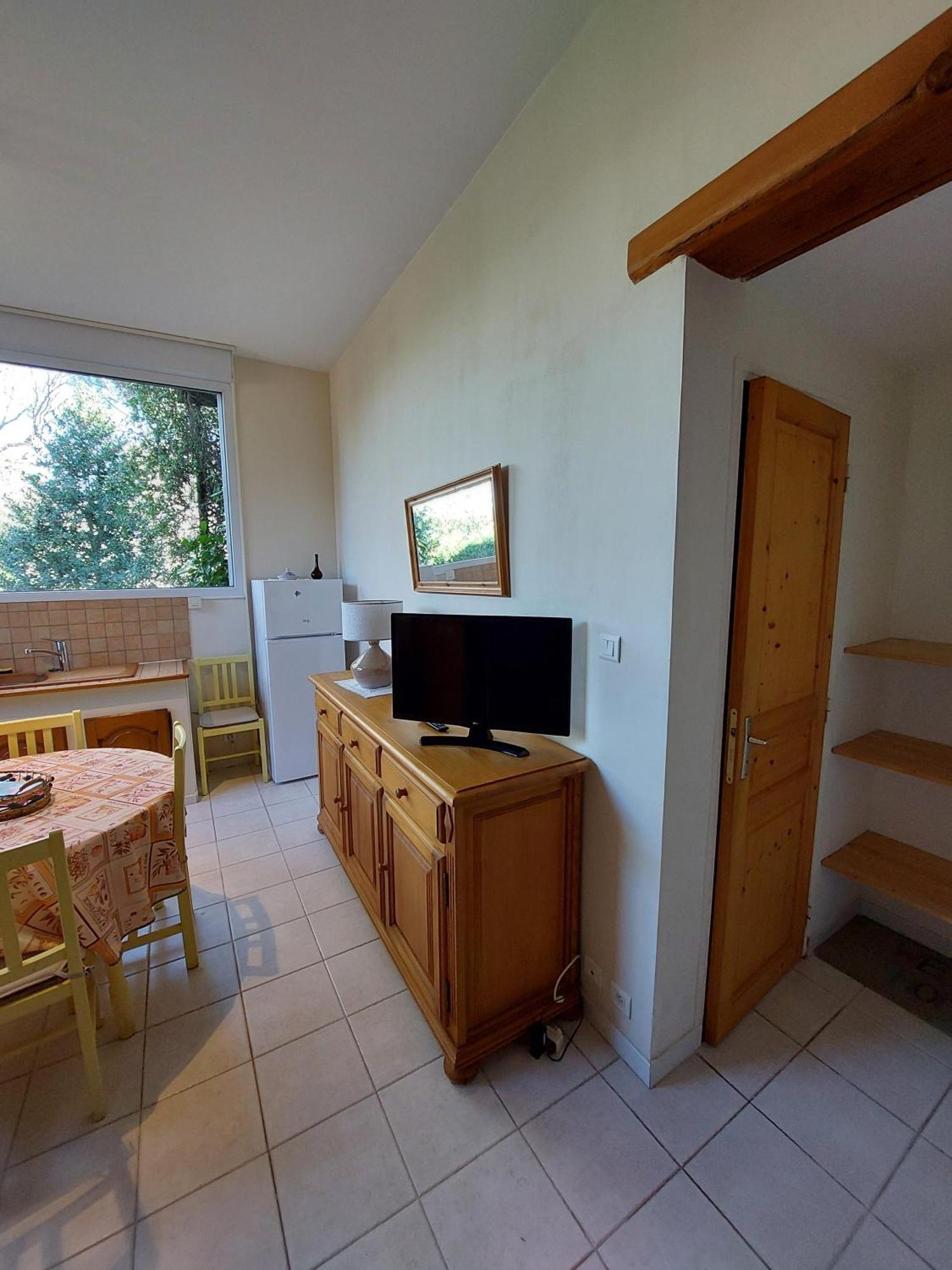 Appartement Mas Fontclaire - Sommières Extérieur photo